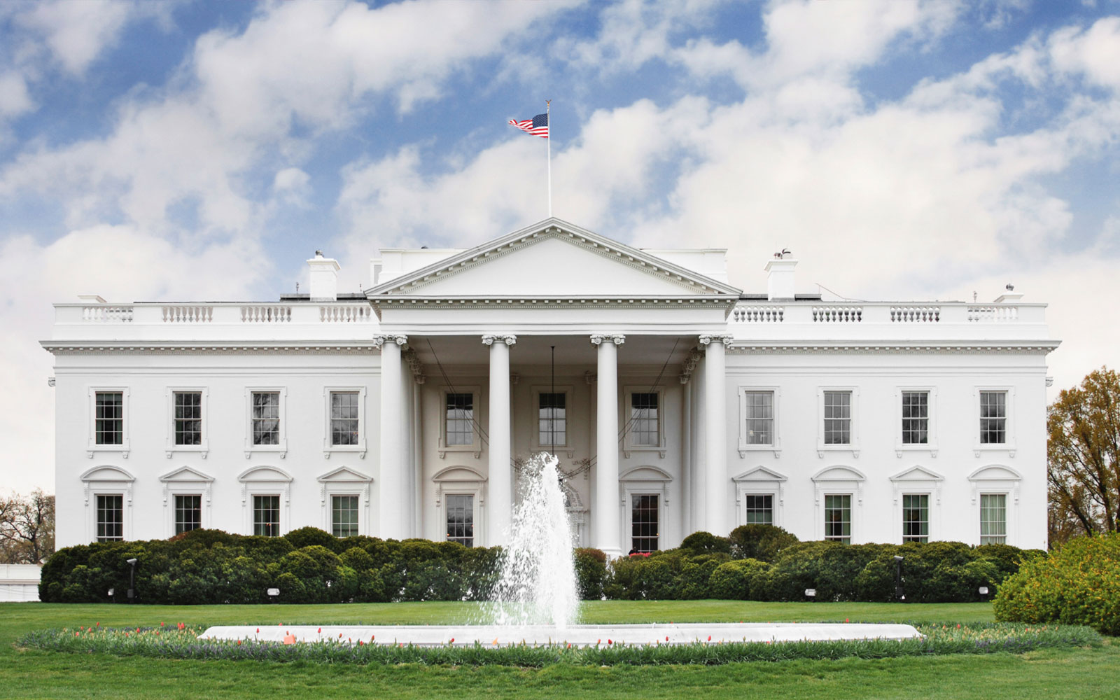 How Can I Tour the White House in DC?